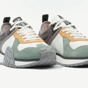 🆕. Palladium Men’s New Troop Runner Sneaker Shoes Last pair Size 13